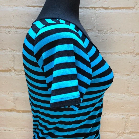 ❤️‍🔥SOLD❤️‍🔥 🔹VTG Striped Top🔹 - Picture 3 of 8